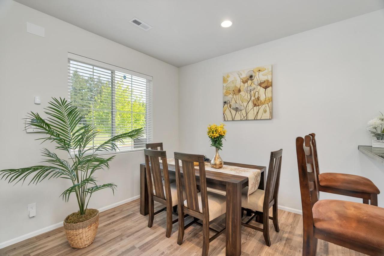 Terra House Tacoma - Ev Power Station, Crib, Stroller, High Chair Екстер'єр фото